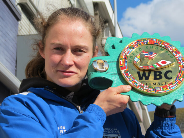 Female Fight News week