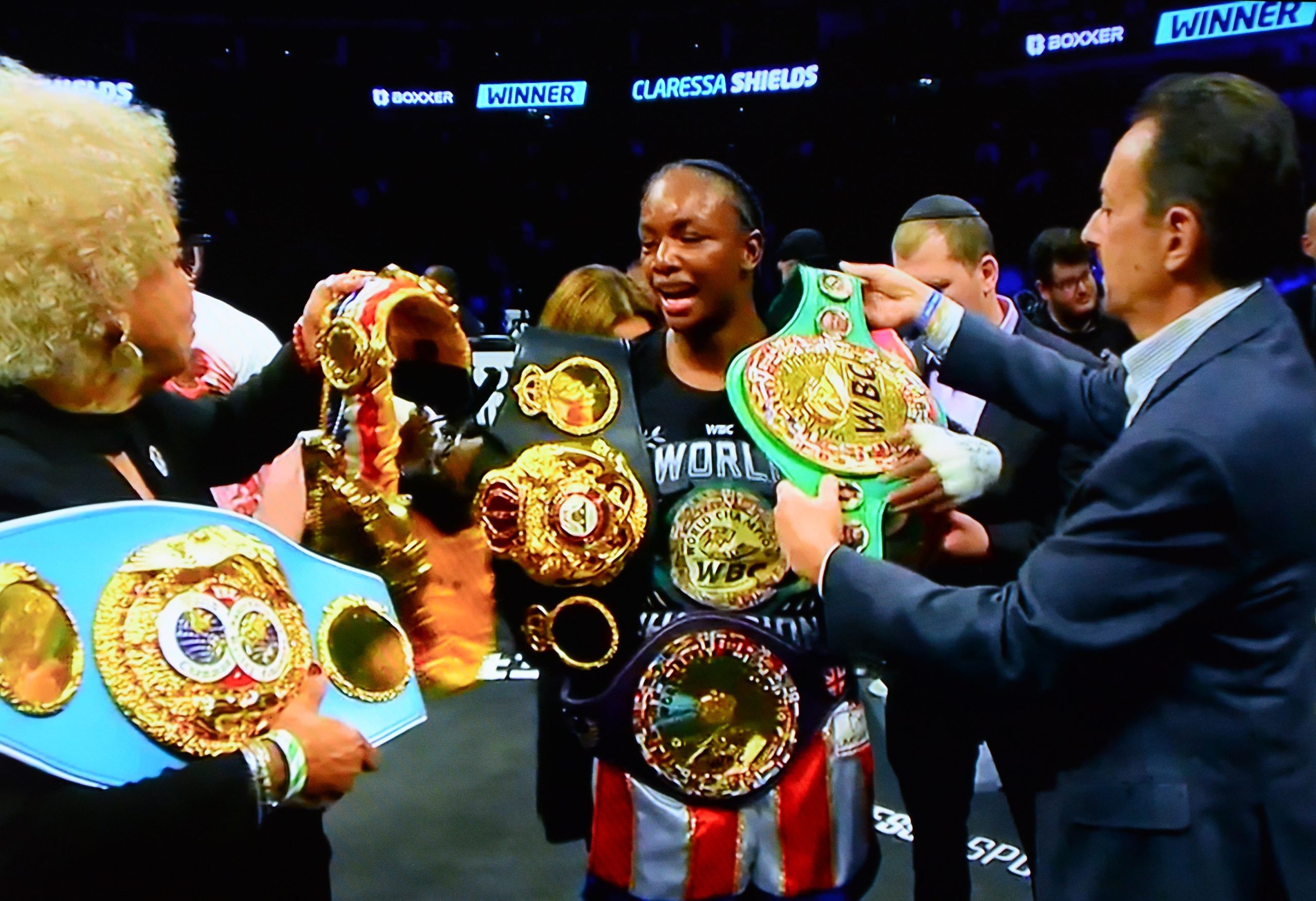 Claressa-Shields-and-Alycia-Baumgardner-Win-in-London.jpg